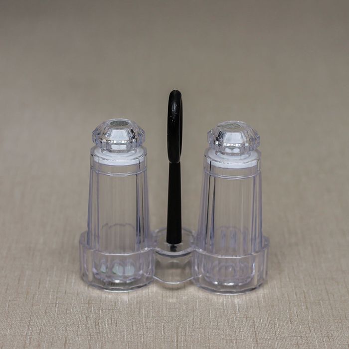 Salt & pepper shaker with stand