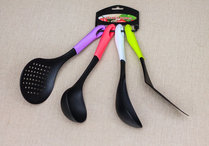 Black silicon utensils with strong plastic handle - set of 4