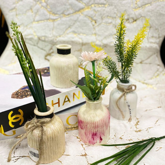 Mini Lining Vase with flower