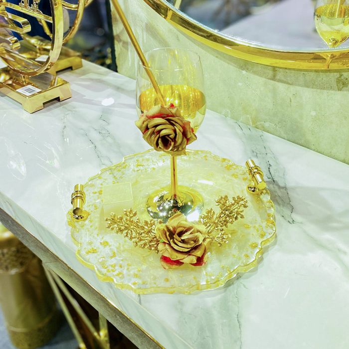 Resin Dhood Pilae Ritual Glass With Tray & Straw