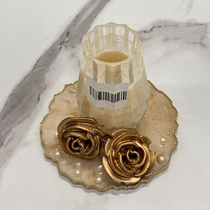 Resin Champagne Colour Holder/ Ritual Dhod Pilae Glass
