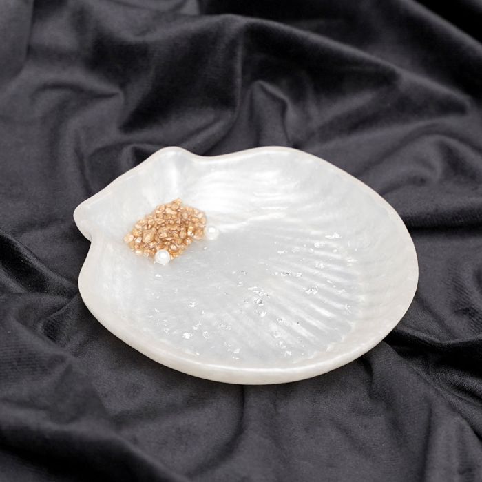 Multipurpose Resin White Gold Shell Jewellery Holder