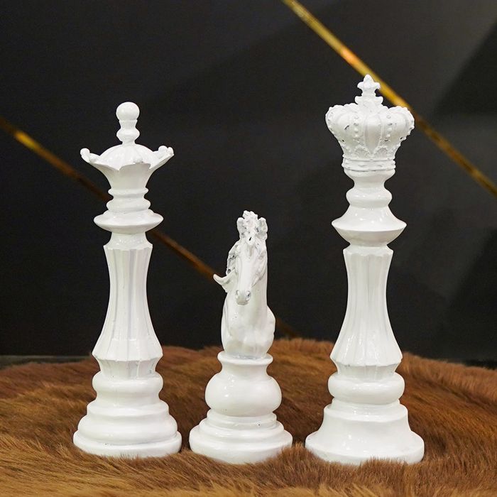 White Knight, Rook & Queen 3pcs Decor Set