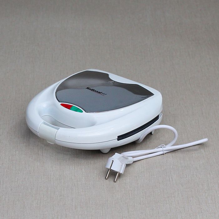 National Plus Sandwich Maker