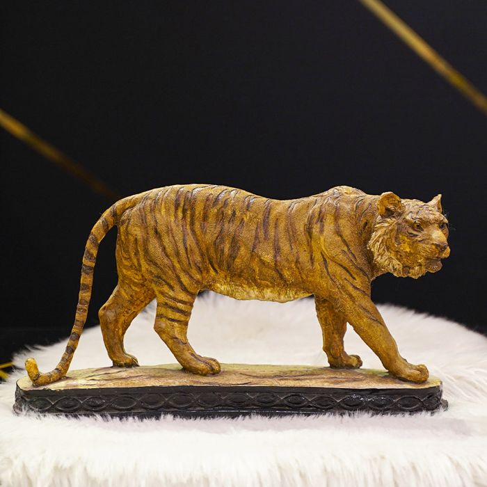 Brown Cougar Decor Sculpture
