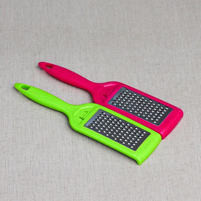 Sleek Plastic Grater