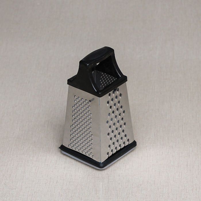 Multi Purpose Grater Kadukash with Plastic Handle