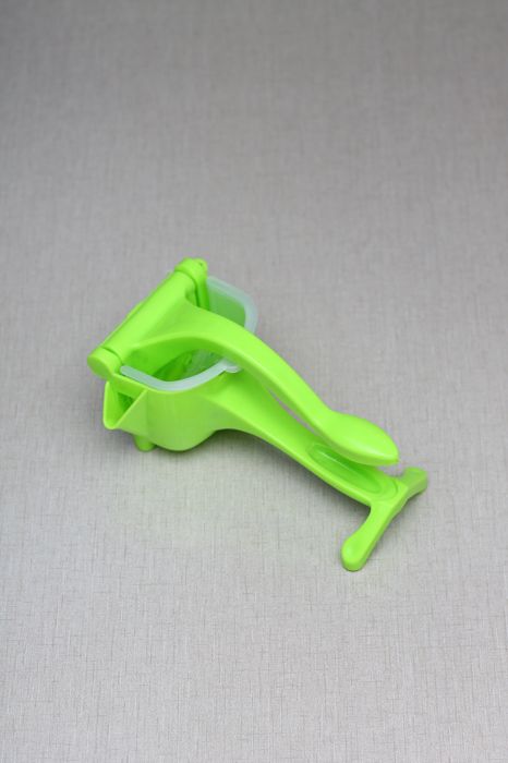 Manual Fruit Juicer (Hand Squeezer)